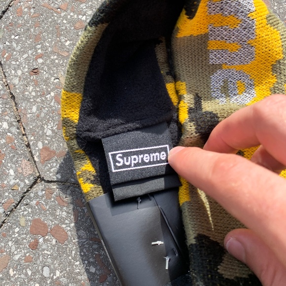 Supreme x New Era Reflective Camo FW17 Headband - Picture 2 of 5